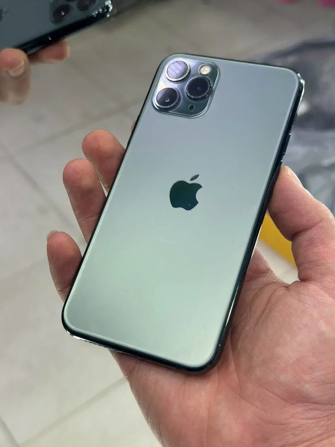 اپل iPhone 11 Pro با حافظهٔ ۲۵۶ گیگابایت|موبایل|جوانرود, |دیوار