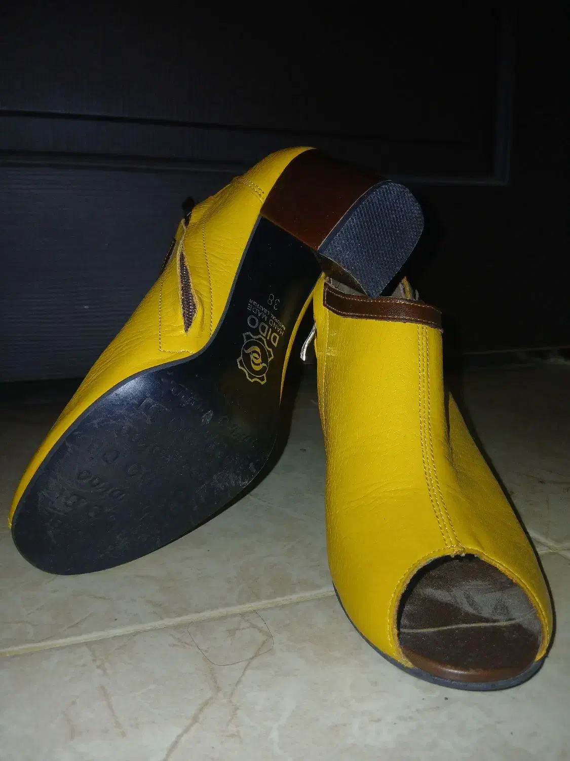 کفش پاشنه دار چرم|کیف، کفش، کمربند|بندر انزلی, عباس آباد|دیوار