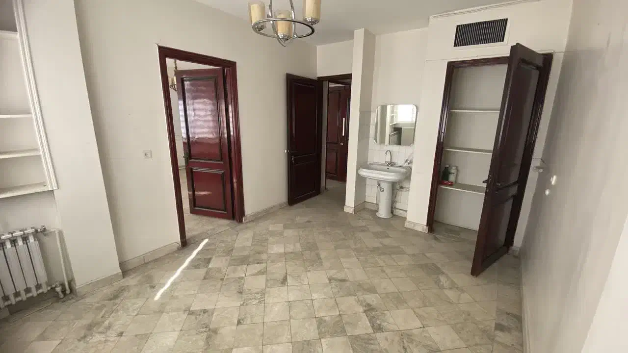 ابن سینا ۱۹۵متر ساختمان پزشکان|اجارهٔ دفتر کار، اتاق اداری، مطب|مشهد, سناباد|دیوار