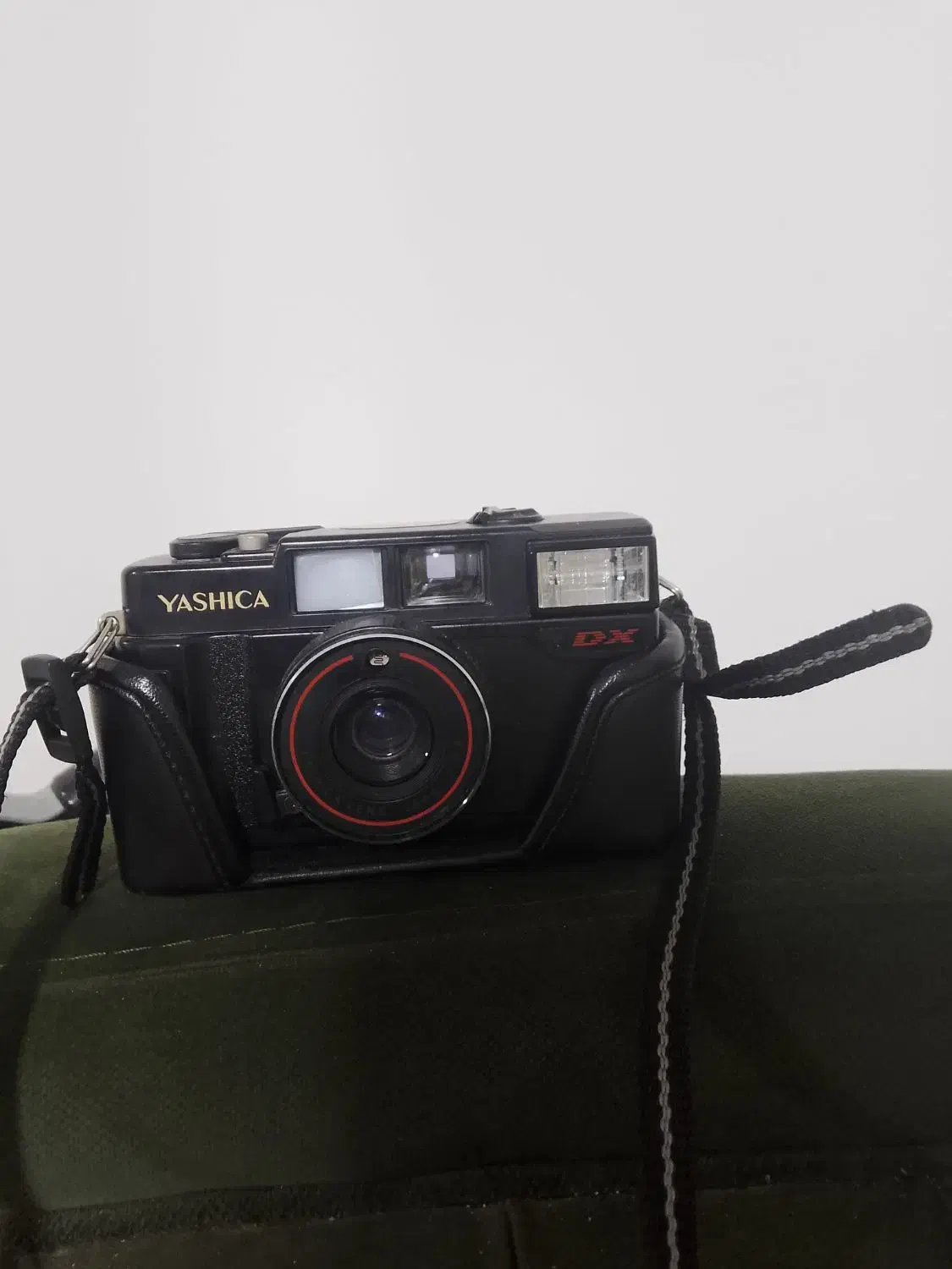 یک عدد دوربین عکساسی تمیز|دوربین عکاسی و فیلم‌برداری|مشهد, گاز|دیوار