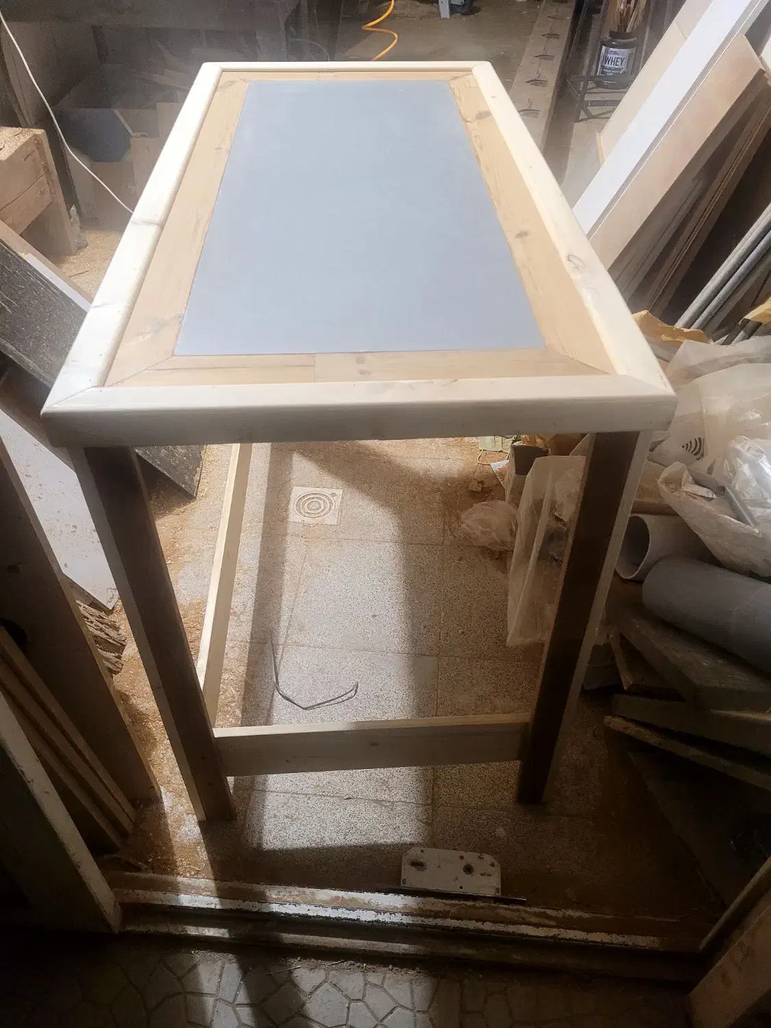 میز چوبی ام دی اف|لوازم خیاطی و بافتنی|کرمان, |دیوار