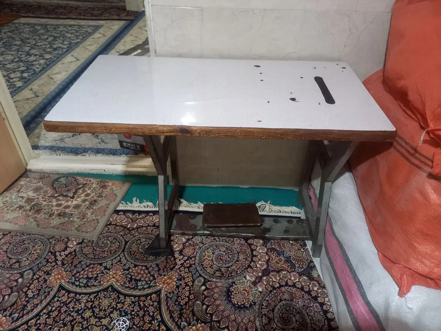 میز چرخ خیاطی|لوازم خیاطی و بافتنی|قم, ولیعصر|دیوار