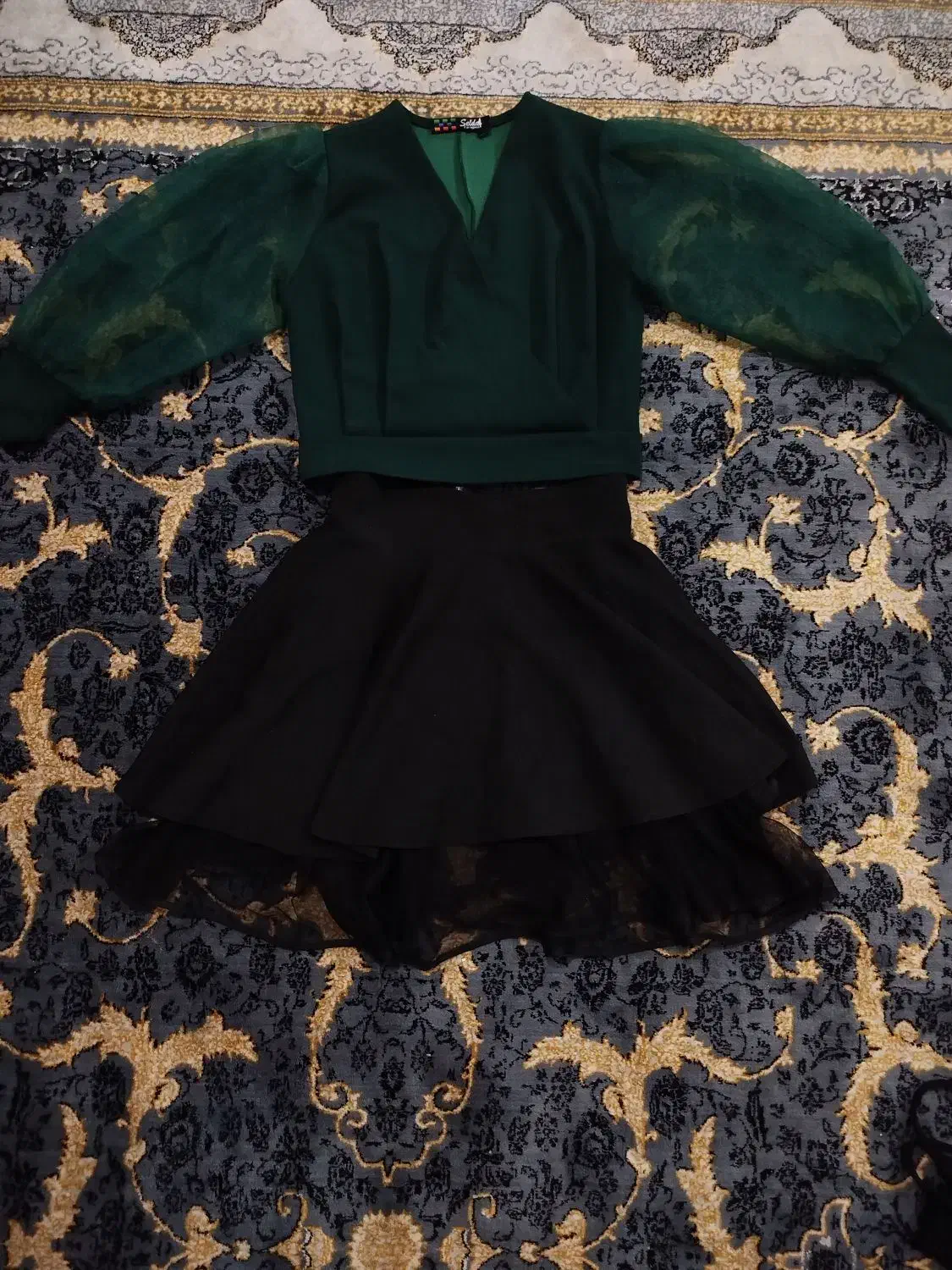 لباس مجلسی|لباس|قم, شهر قائم|دیوار