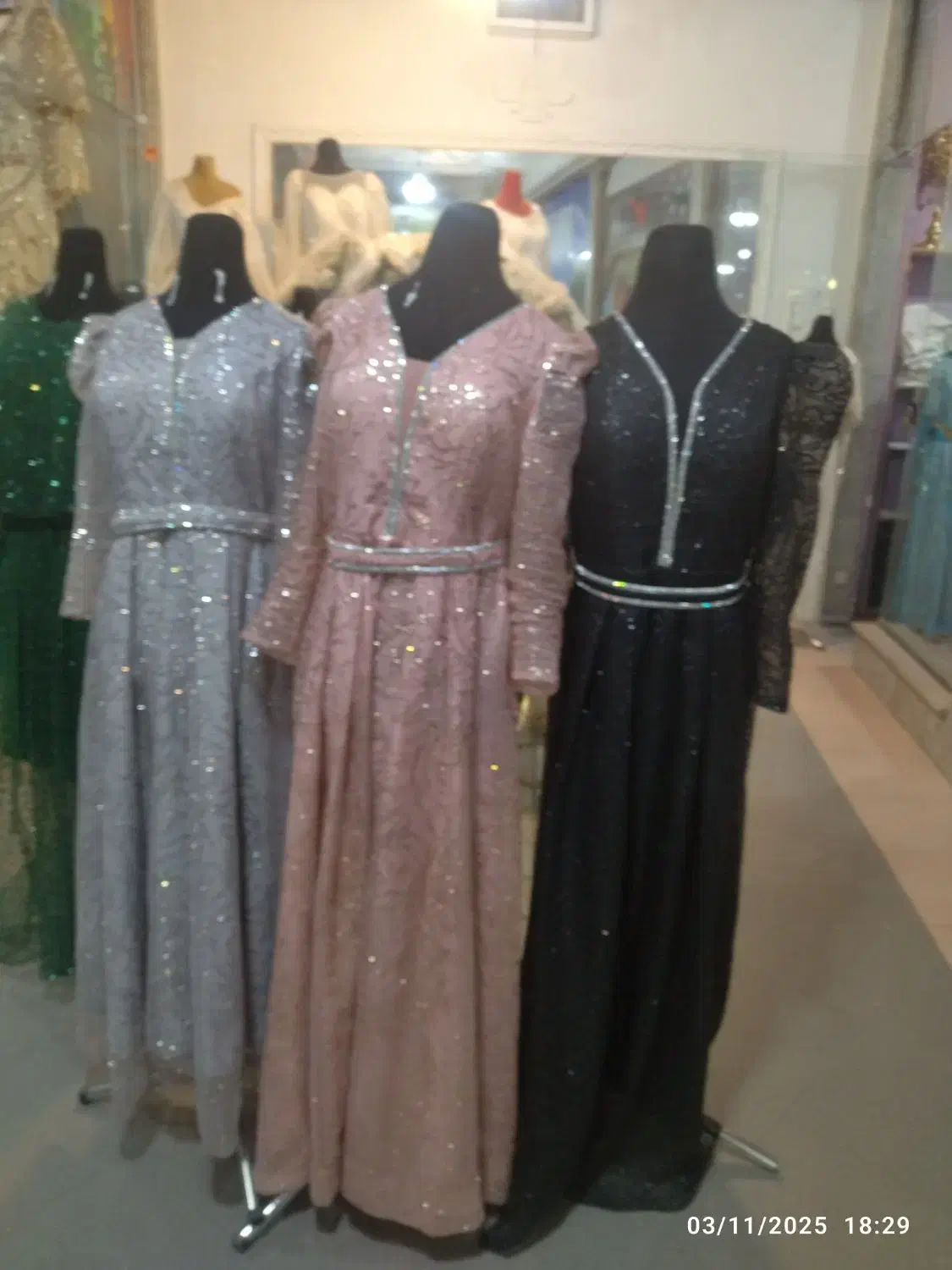 کرایه لباس مجلسی و لباس کردی زنانه و مردانه|لباس|کنگاور, |دیوار