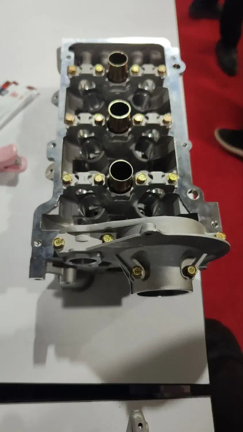 سرسیلندر ام وی ام ۱۱۰ قدیم اویل پمپ دسته موتور|قطعات یدکی و لوازم جانبی|تهران, بهارستان|دیوار