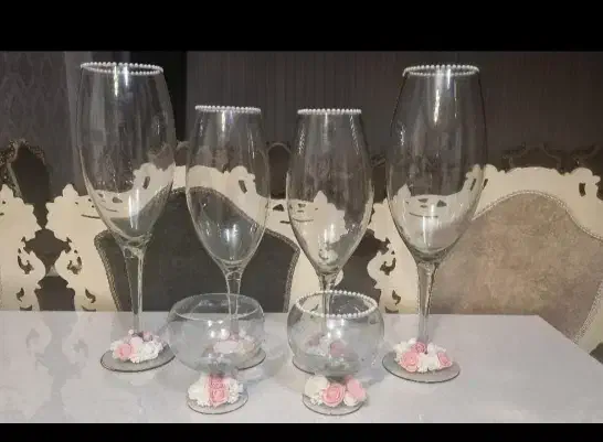 تنگ شیشه ای خاص و زیبا|ظروف سرو و پذیرایی|قم, زنبیل آباد|دیوار