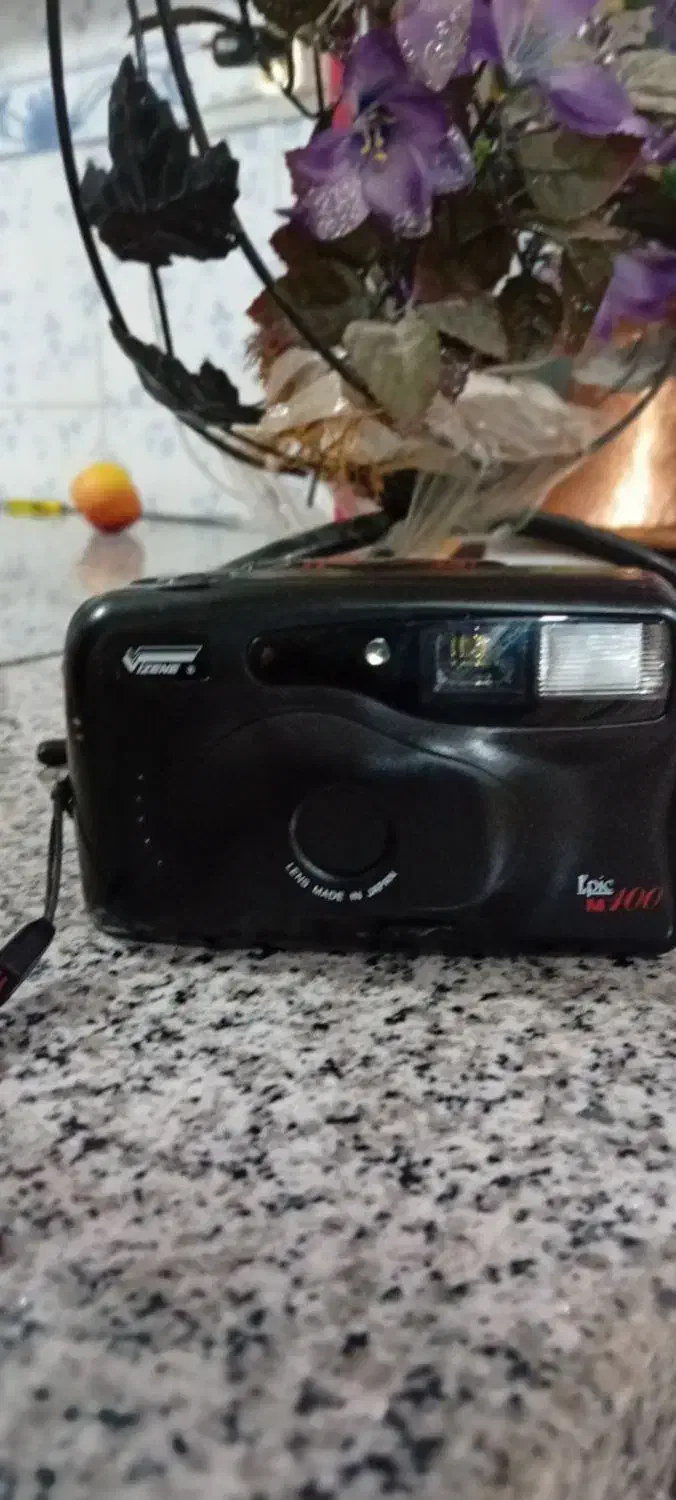 دوربین نوستالژی و کلکسیونی ویزن|دوربین عکاسی و فیلم‌برداری|بروجرد, |دیوار