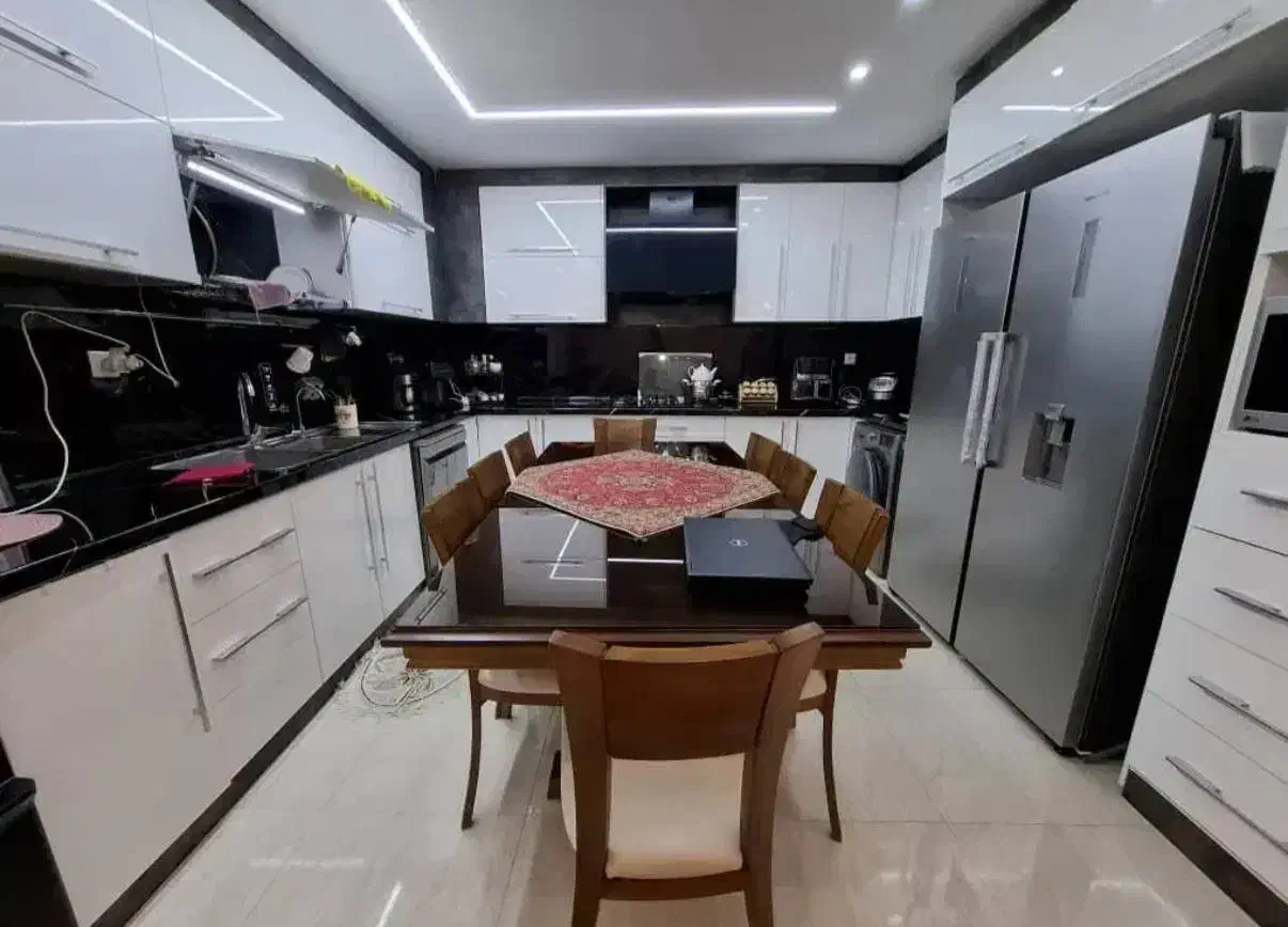 ۱۰۰ متری/آموزگار/طبقه اول/خوش نقشه|فروش آپارتمان|مشهد, دانشجو|دیوار