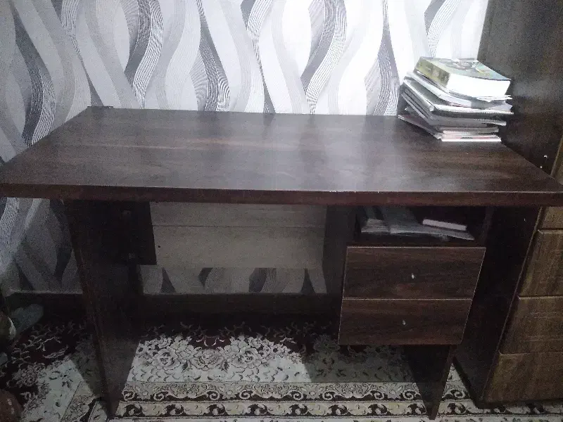 میز|میز تحریر و کامپیوتر|سمنان, |دیوار