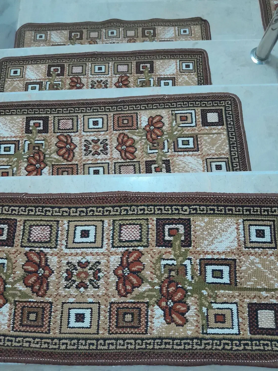 رو پله|پادری|دورود, |دیوار