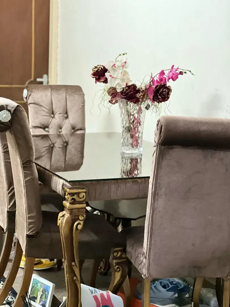 میز ناهار خوری ۴ نفره کاملا سالم و در حد نو|میز و صندلی غذاخوری|اهواز, سلطانمنش|دیوار