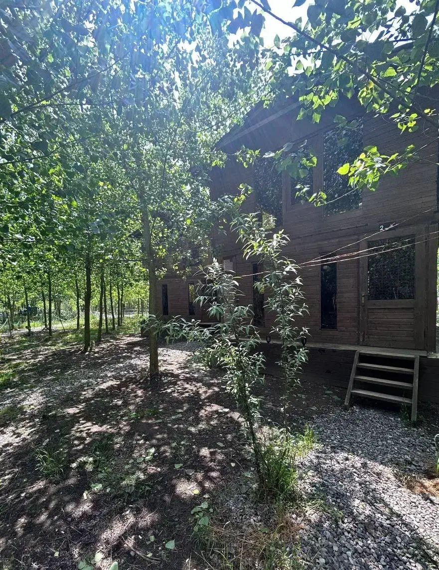 جواهری در مجموعه ای سرسبز|فروش خانه و ویلا|مهاجران, |دیوار