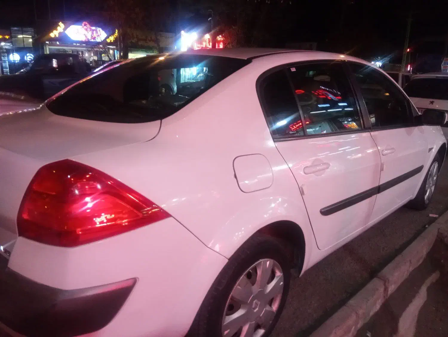 مگان. 2011تمیز|خودرو سواری و وانت|زرند, |دیوار