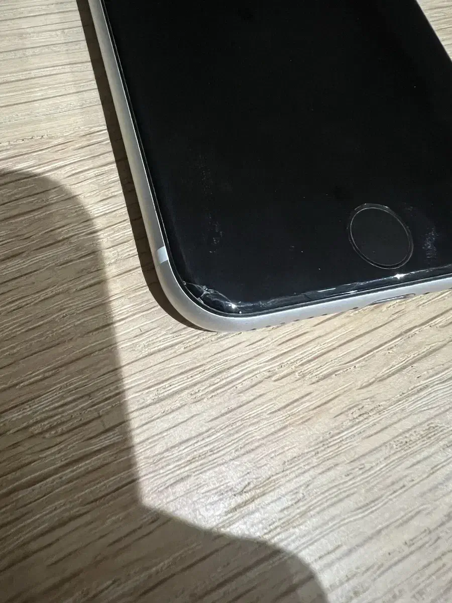 آیفون se|موبایل|اردبیل, |دیوار