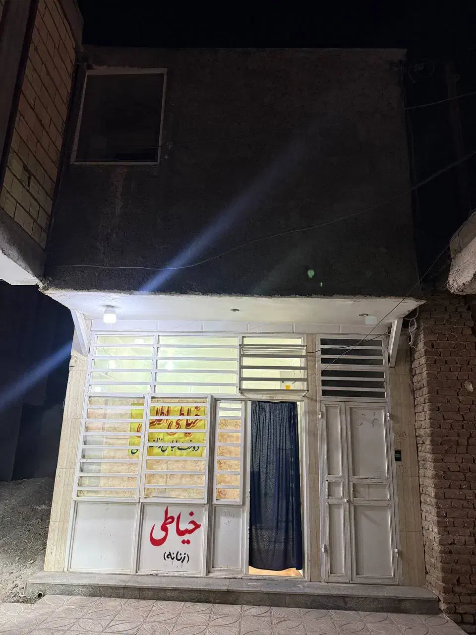 مغازه دو طبقه تجاری|فروش مغازه و غرفه|جیرفت, |دیوار