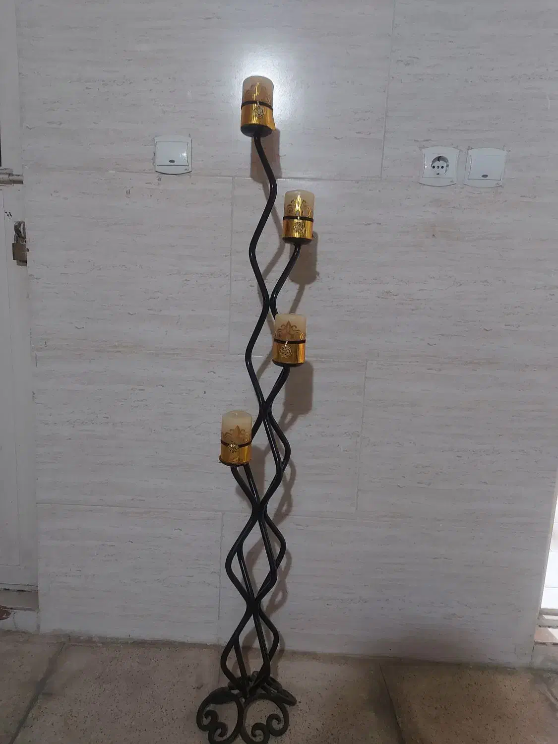 جا شمعی ایستاده فرفورژه|صنایع دستی و سایر لوازم تزئینی|کرج, کوی امامیه|دیوار