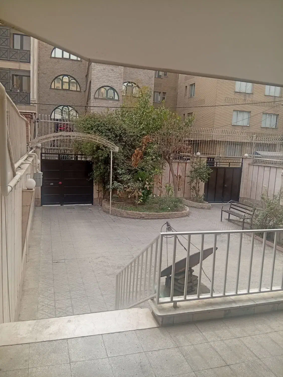 120متر 2خواب رحمتی شرقی