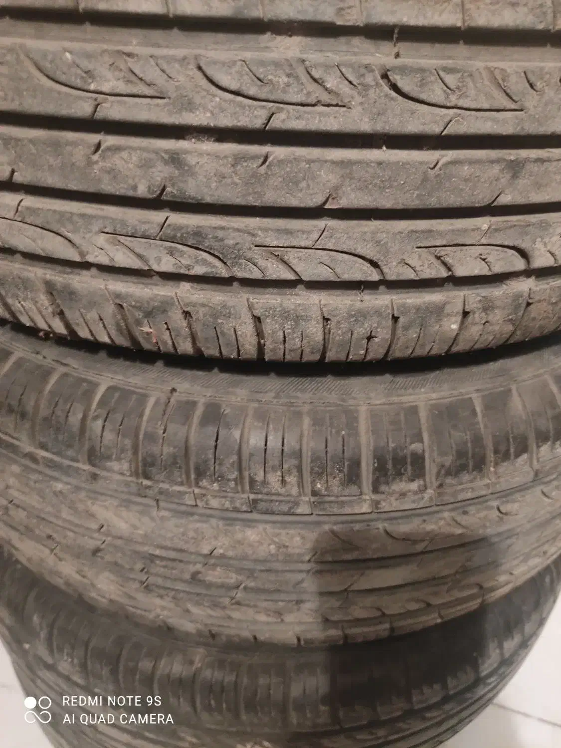 لاستیک 14اردی پژوی2جفت 80 درصد بارینگ|قطعات یدکی و لوازم جانبی|الوند, |دیوار