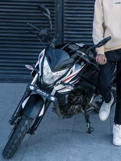 Ns 200|موتورسیکلت|کاشان, زیدی|دیوار