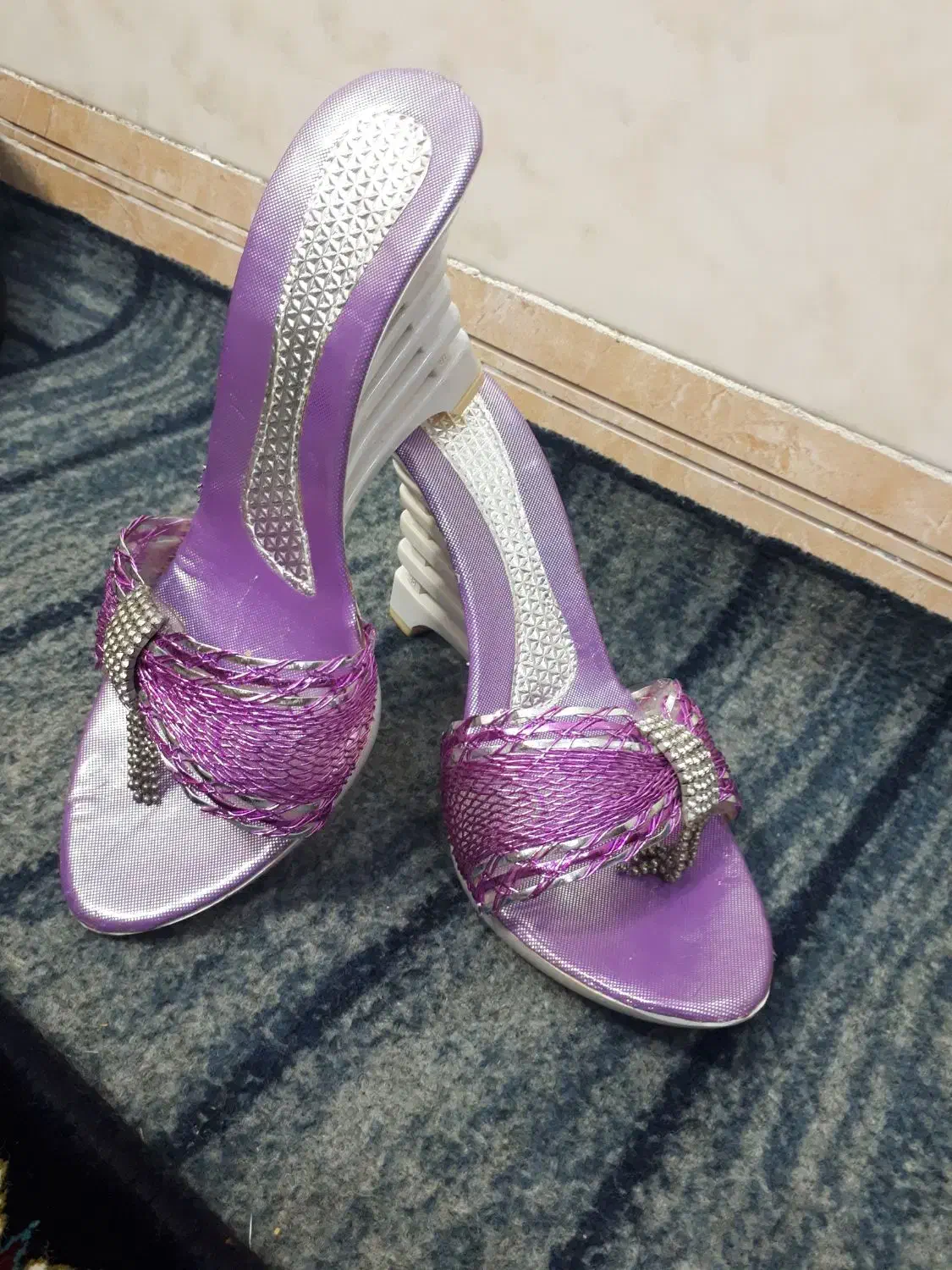 دمپایی مجلسی|کیف، کفش، کمربند|اراک, |دیوار