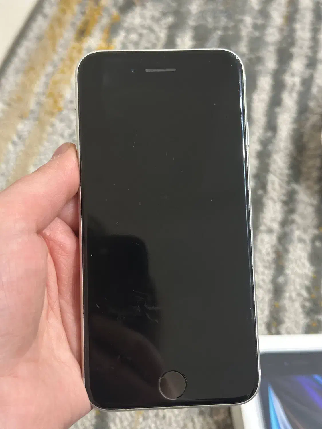 iphone SE 2020 128G|موبایل|شیراز, فرهنگ شهر|دیوار