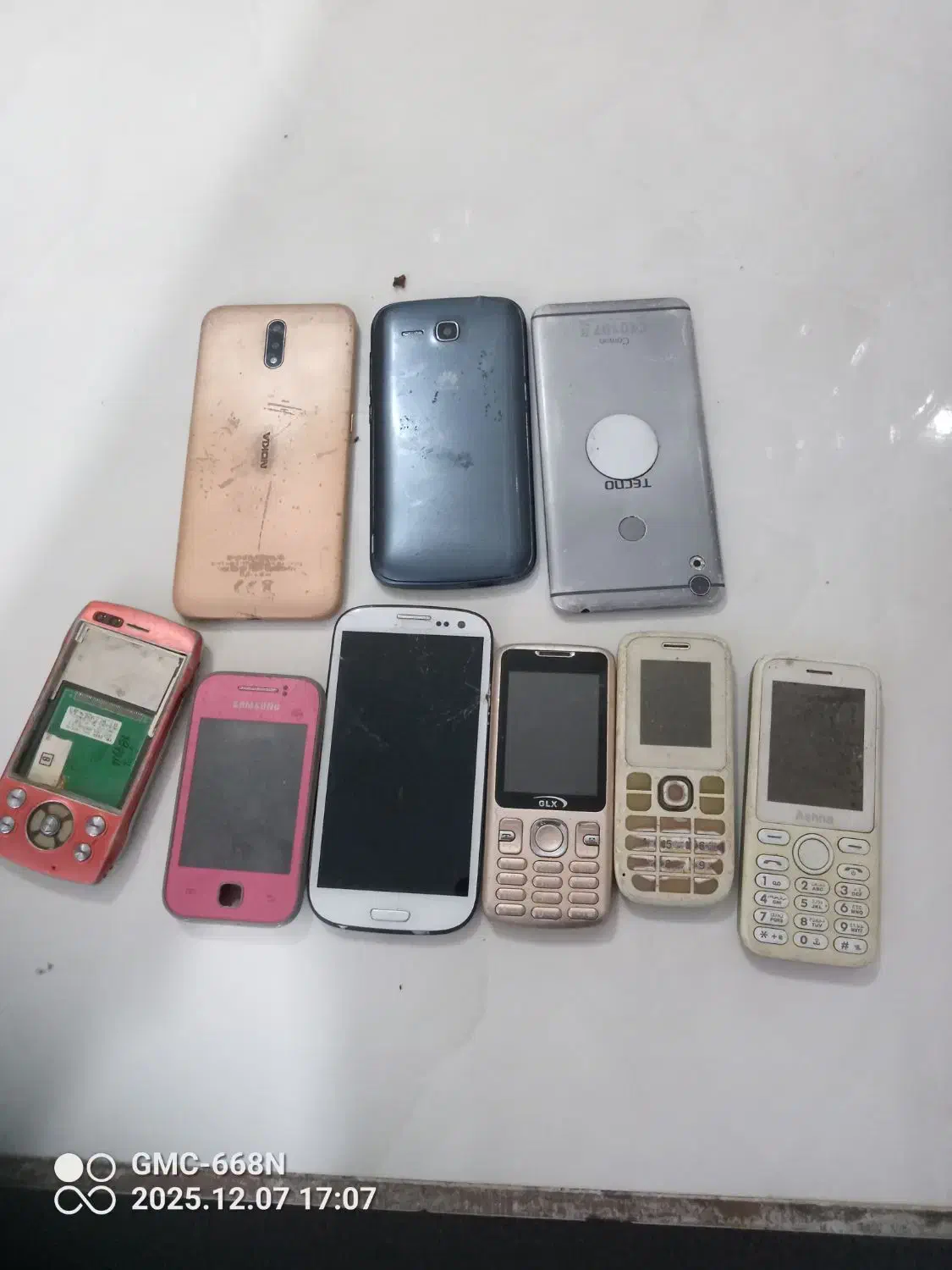 گوشی|دوربین عکاسی و فیلم‌برداری|مشهد, شهید قربانی|دیوار