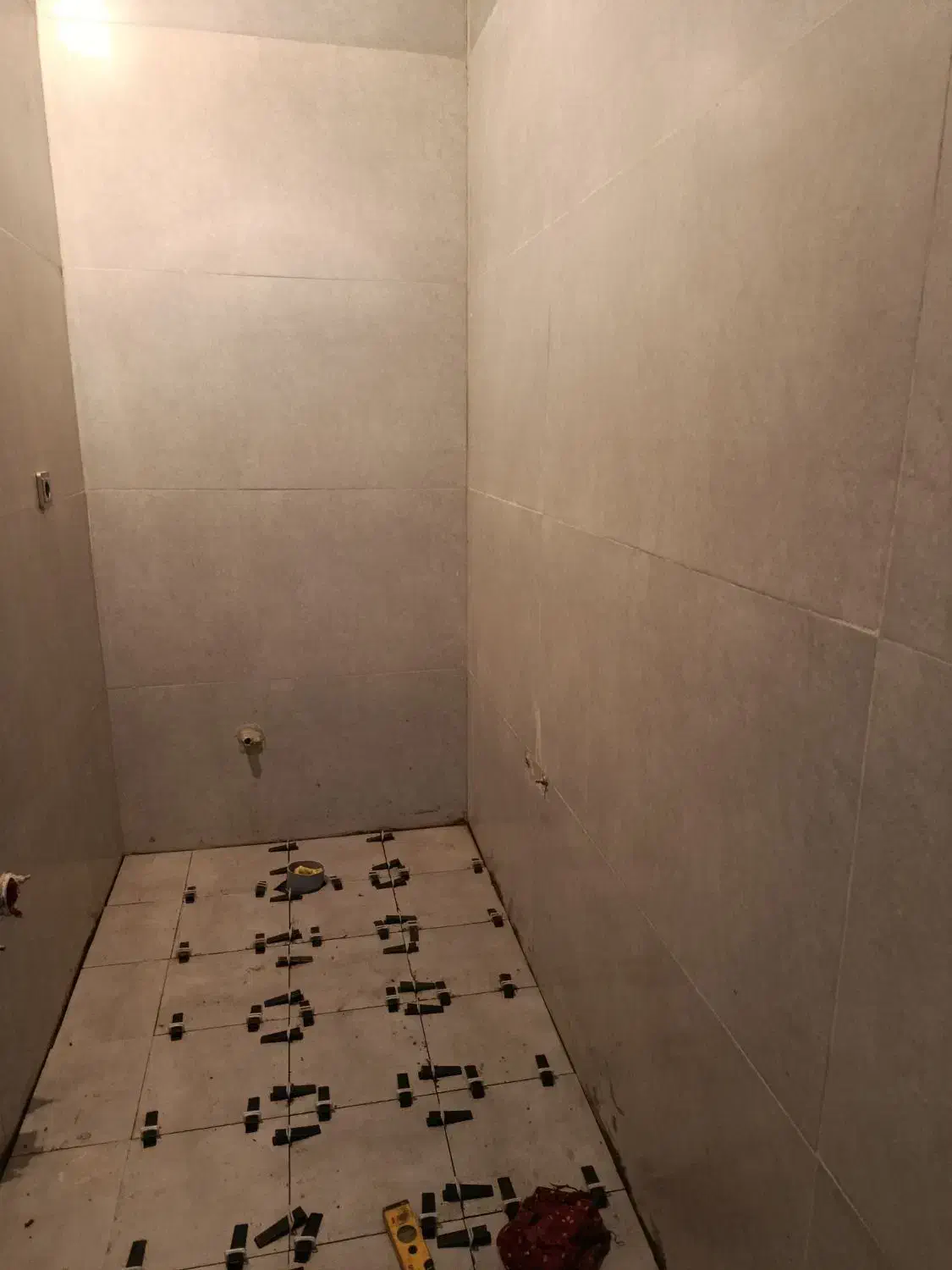 تعمیرات کاشی کار|خدمات پیشه و مهارت|شاهینشهر, اقبال لاهوری|دیوار