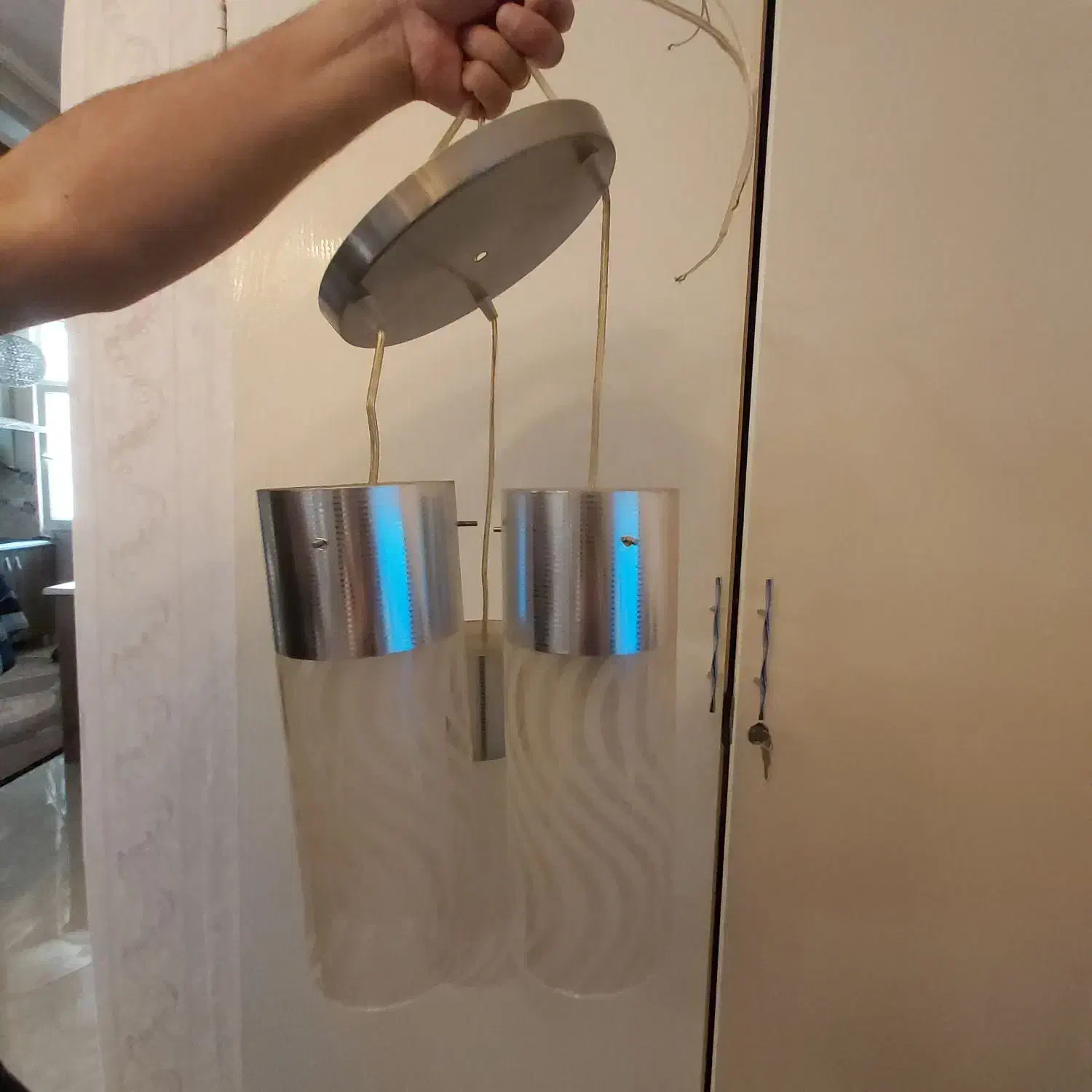 لوستر،لوستر سه شاخه|لوستر و چراغ آویز|ری, فیروزآبادی|دیوار