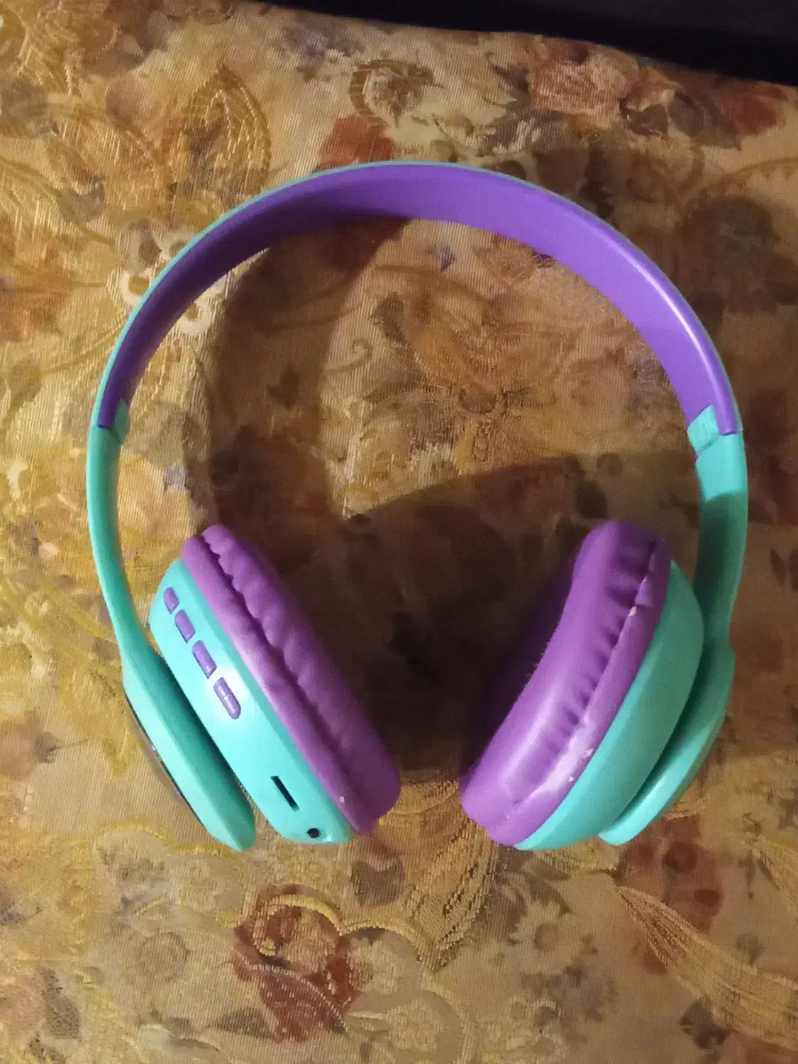 هدفون|صوتی و تصویری|تهران, درختی|دیوار