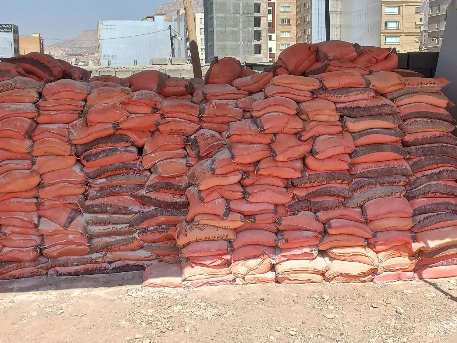 مصالح پوکه اجر گری سیمان دانه ۱۳۸|مصالح و تجهیزات ساختمان|ایلام, |دیوار