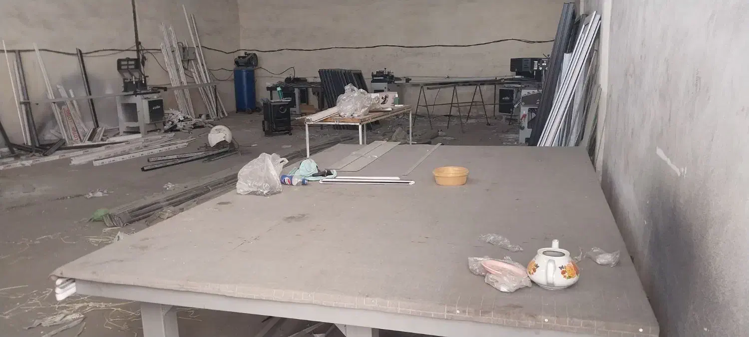 اجاره سوله بهمراه دستگاه یوپی وی سی و میز برش شیشه|اجارهٔ دفتر صنعتی، کشاورزی، تجاری|رباطکریم, شهرک صنعتی زوارهای|دیوار