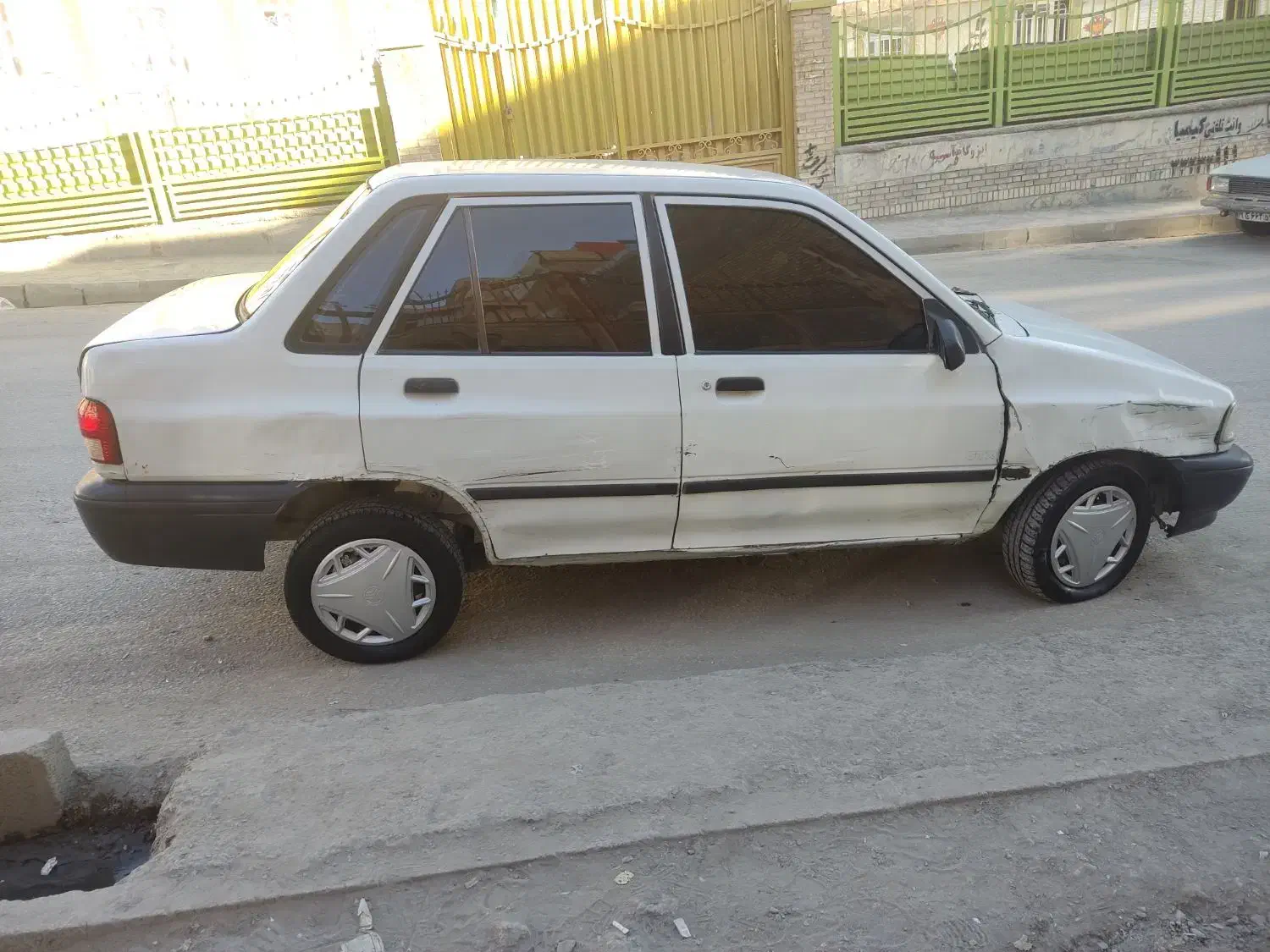 پراید ۸۲ سفید|خودرو سواری و وانت|سنندج, |دیوار