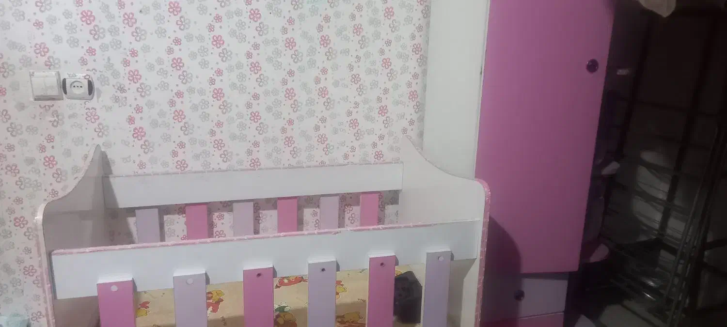 کمد وتخت کودک فروش فوری|تخت و صندلی بچه|الشتر, |دیوار