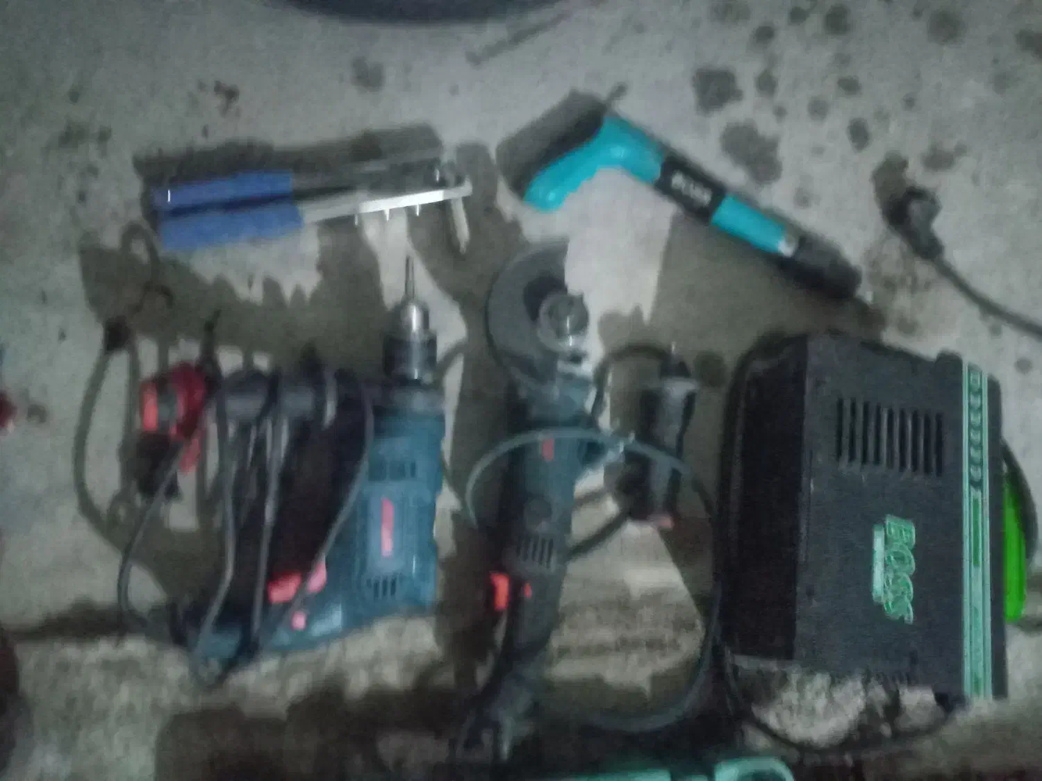 ابزار  برقی|ابزارآلات|قروه, |دیوار