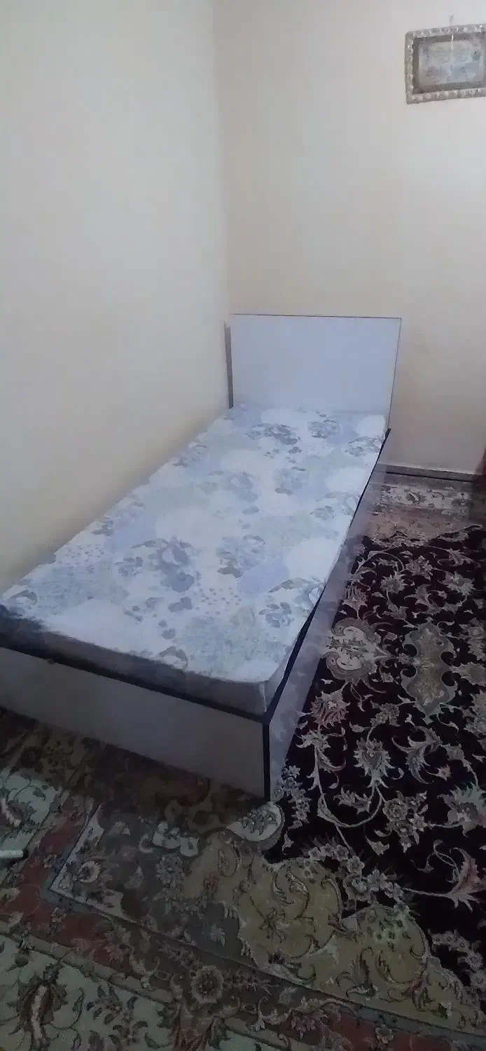 تخت خواب ی نفر سالم تمیز ام دی اف نوپان تمیز|تخت و سرویس خواب|رامهرمز, |دیوار