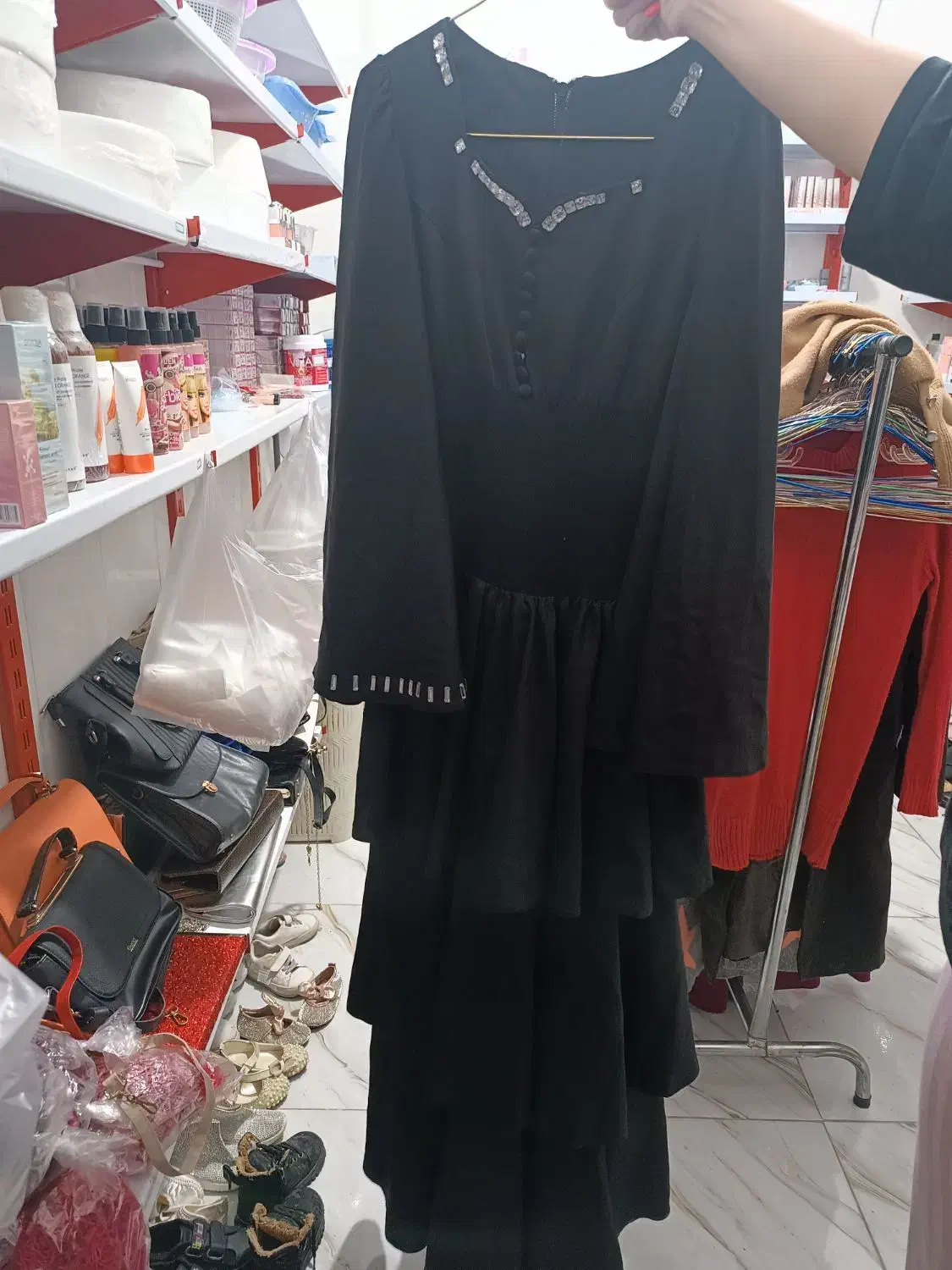 لباس مجلسی|لباس|ماکو, |دیوار