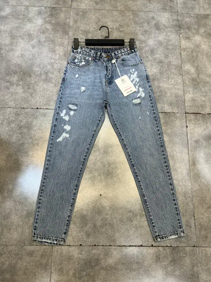 شلوار مام لی|لباس|رباطکریم, رباطکریم|دیوار