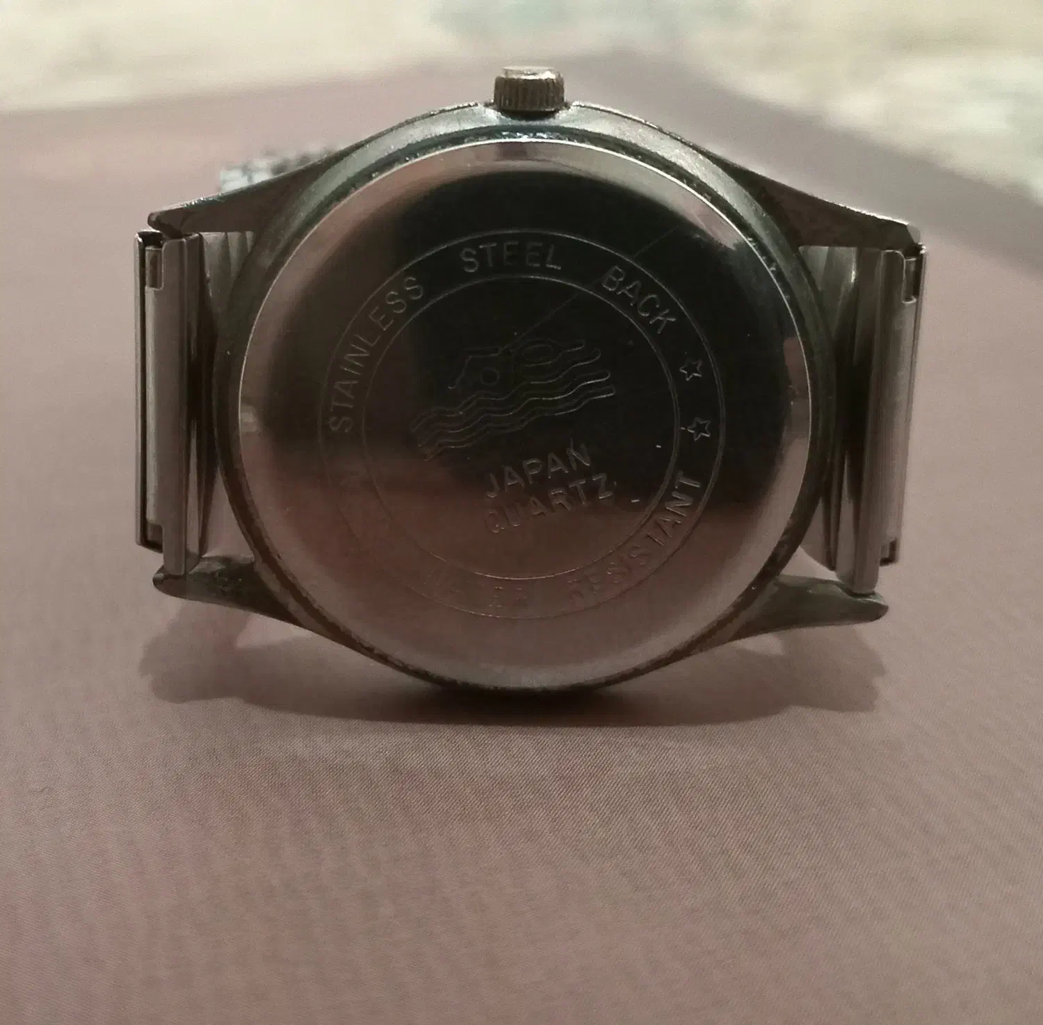 اصل ژاپنکوارتزبندکشیشبیهندارد|ساعت|تهران, میدان ولیعصر|دیوار