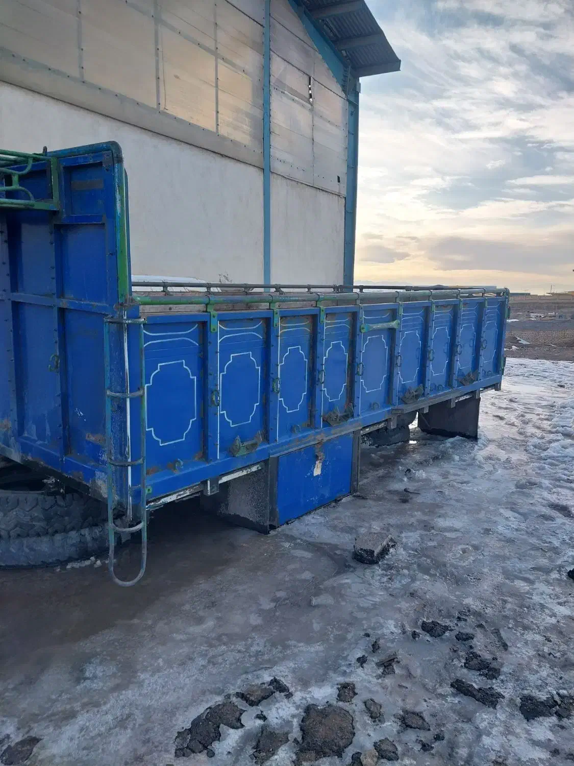 اتاق خاور ایسوزو|خودرو سنگین|چهاردانگه (تهران), |دیوار