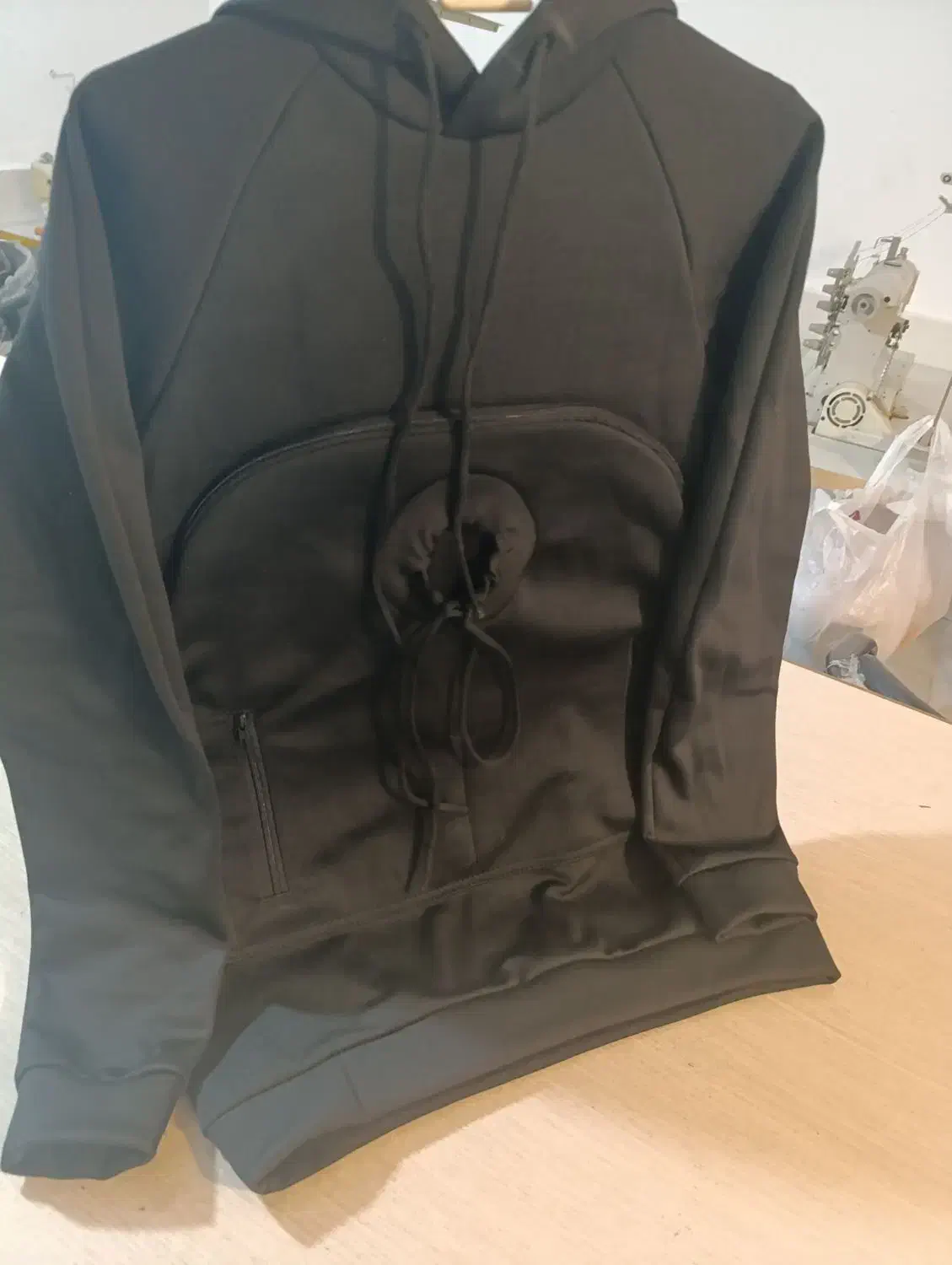 هودی با جای حمل پت طراحی نو|لباس|گرگان, |دیوار