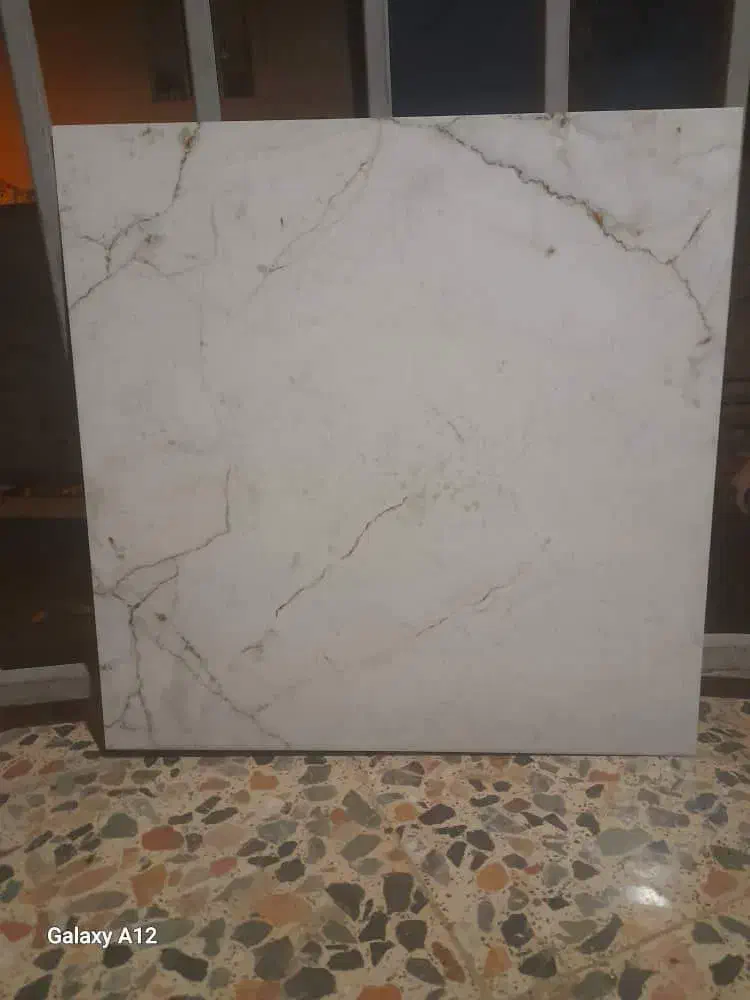 سرامیک کف پرسلان صدف سرام آباد و قرنیز|مصالح و تجهیزات ساختمان|کلاردشت, |دیوار