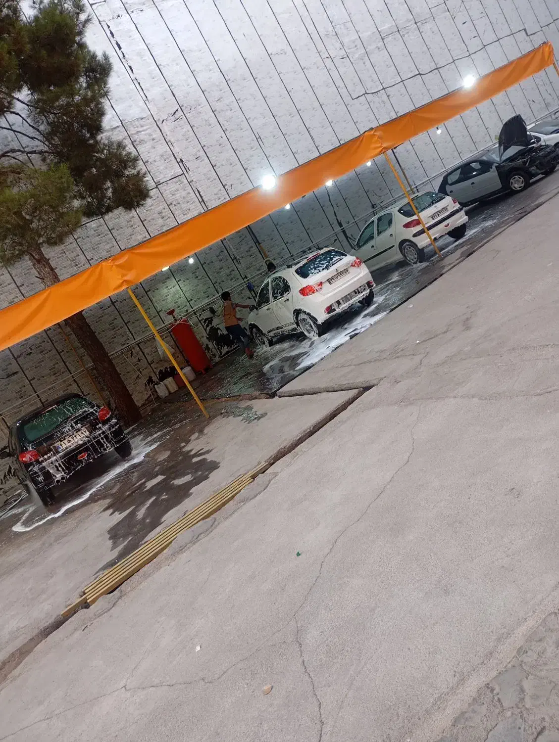 کارگر ماهر برای کارواش|استخدام سرایداری و نظافت|شیراز, دکتر حسابی|دیوار