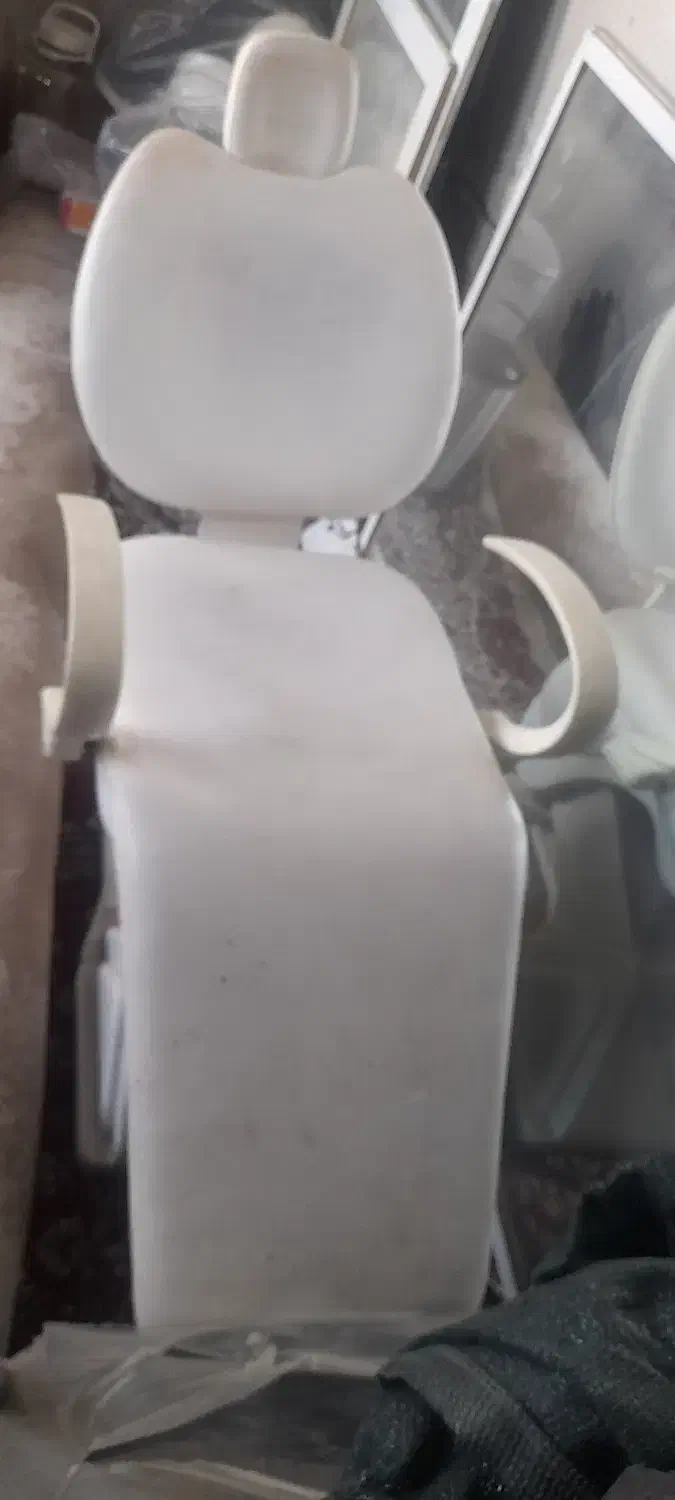 صندلی برقی کنترل دارسالم|آرایشگاه و سالنهای زیبایی|سیرجان, |دیوار