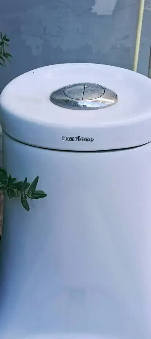 توالت فرنگی کاملا سالم|لوازم سرویس بهداشتی|لواسان, |دیوار