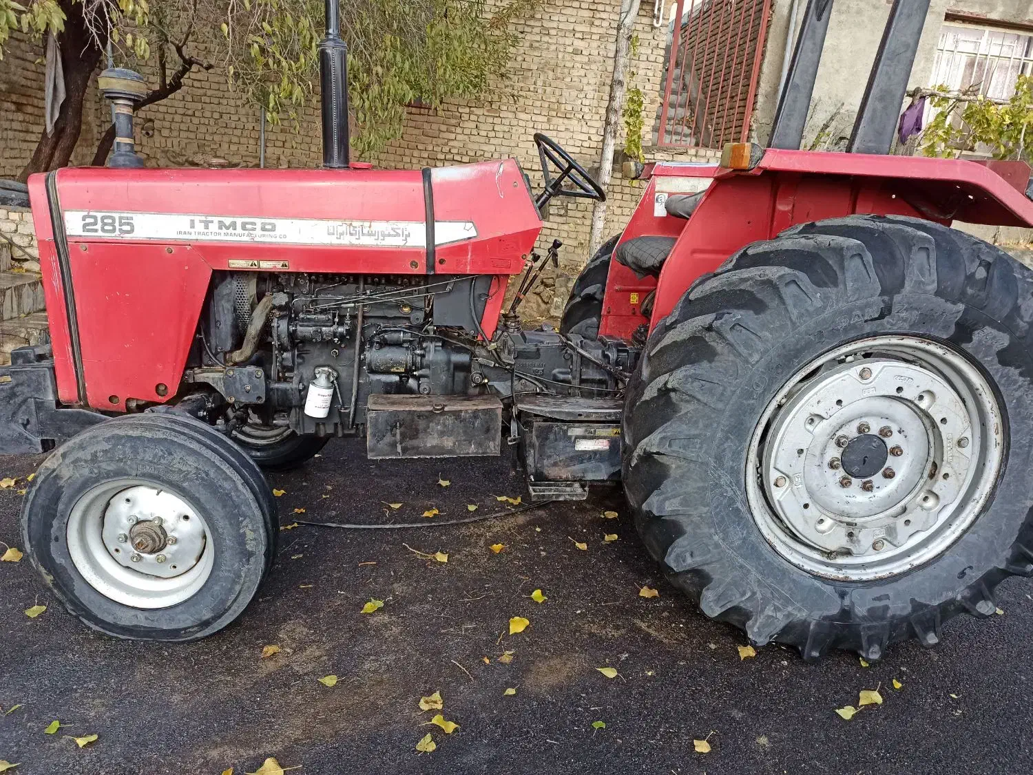 تراکتور|خودرو سنگین|بروجرد, |دیوار