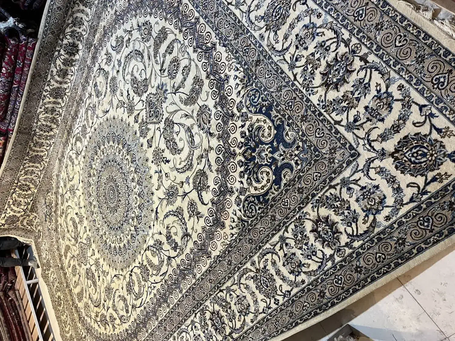 نقشه نایین  به ابعاد 520*400|فرش|ورامین, ورامین|دیوار