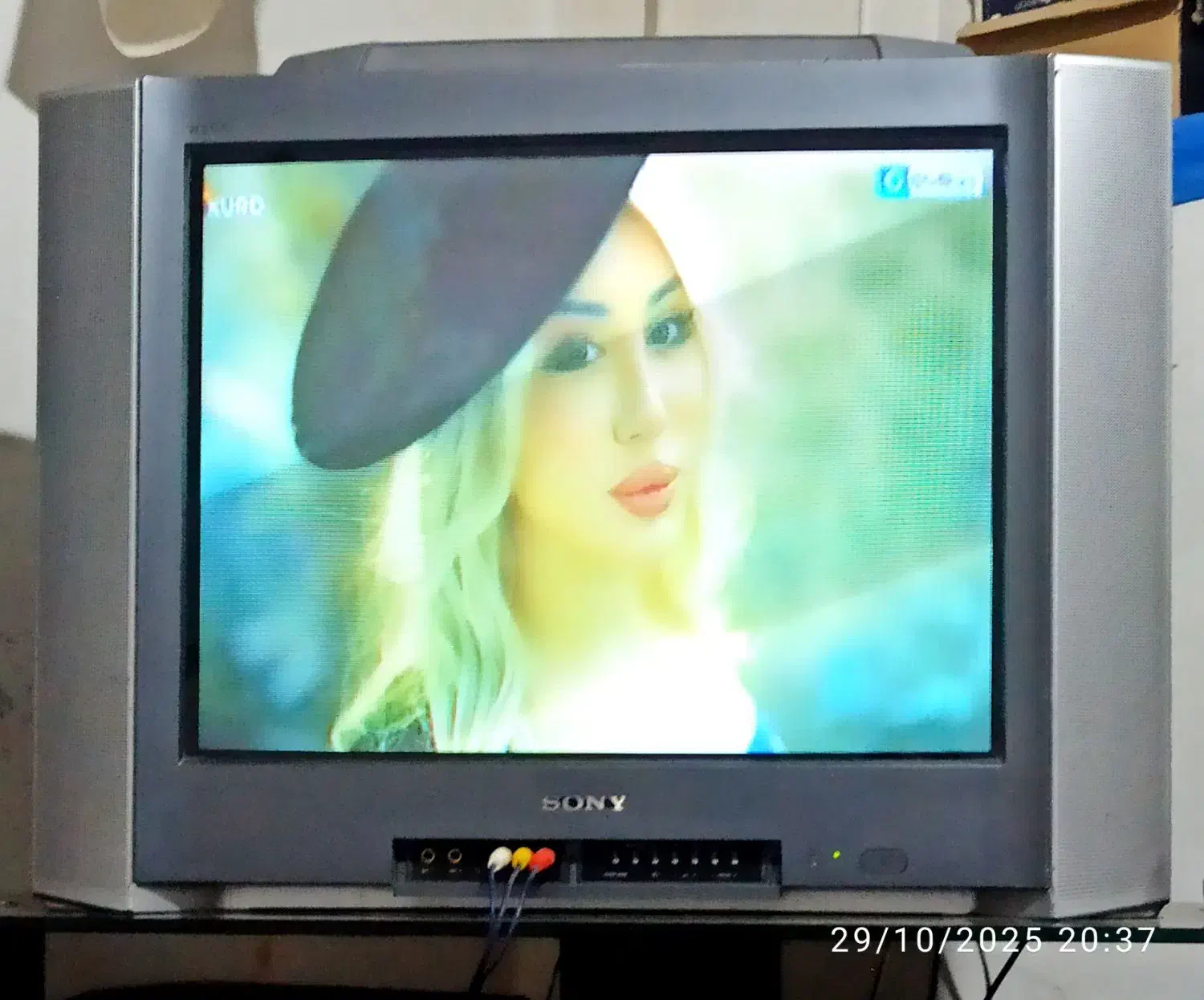 تلوزیون ۲۹ اینچ سونی اصل|تلویزیون و پروژکتور|کرمانشاه, |دیوار