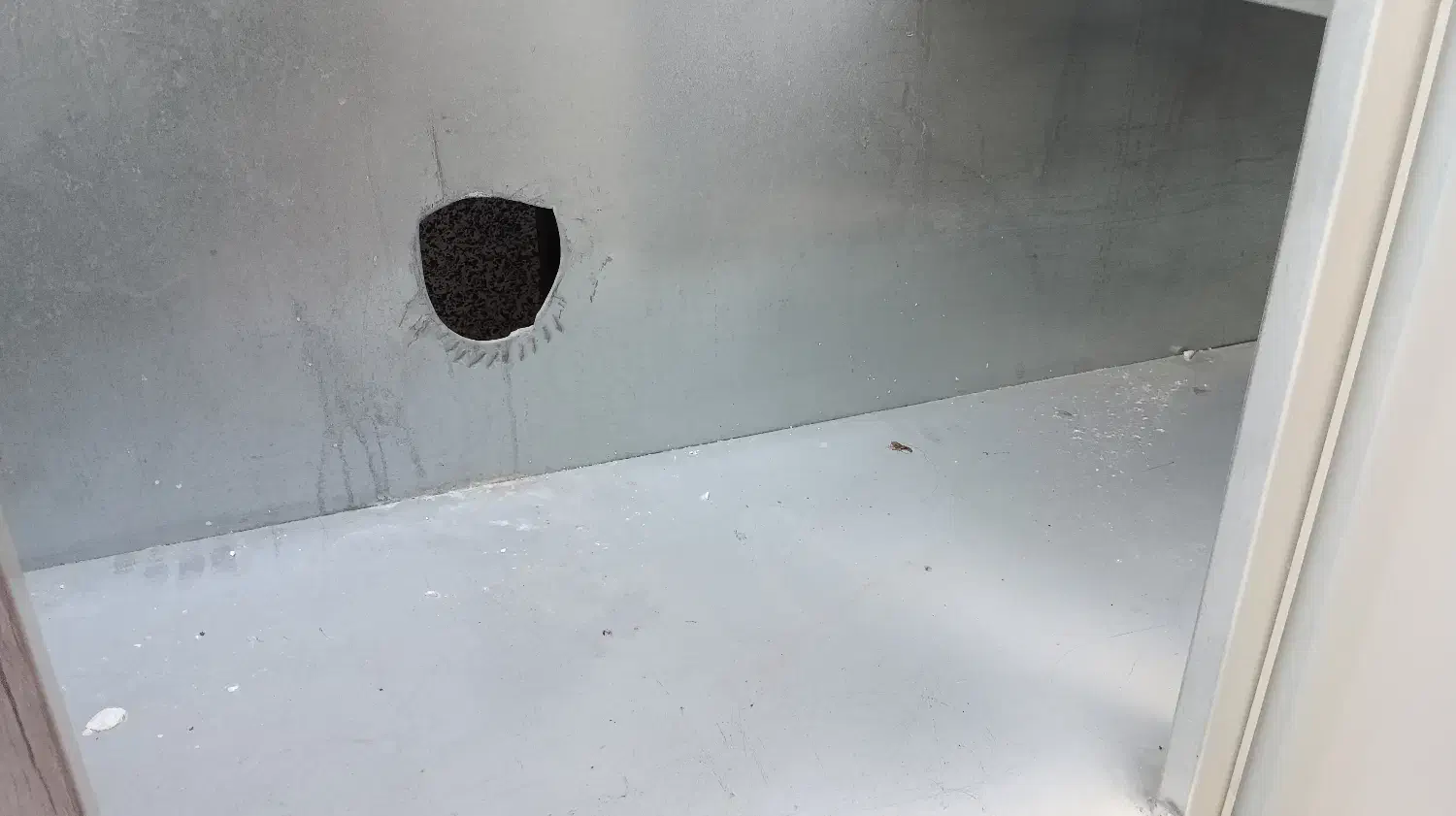 زیر سینک|آب‌چکان و نظم‌دهنده ظروف|اصفهان, کوی امیریه|دیوار