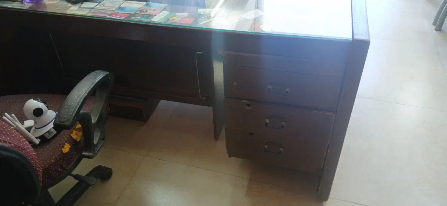 میز صندلی بنگاه|دفتر کار|گرگان, |دیوار