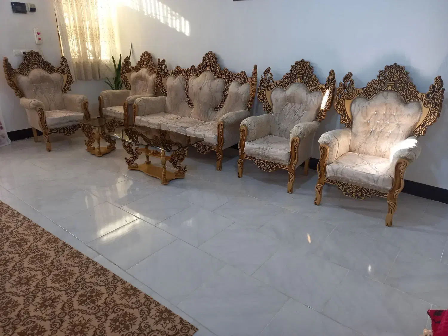 مبل سلطنتی ۷نفره  طلایی درجه یک|مبلمان خانگی و میز عسلی|ازنا, |دیوار